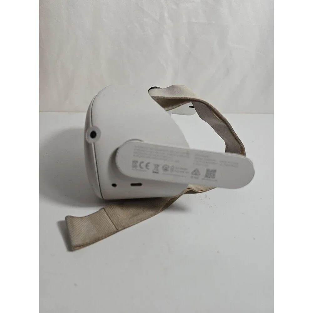 Meta Quest 2 64GB Standalone All-in-One VR Headset KW49CM Headset Only Tested